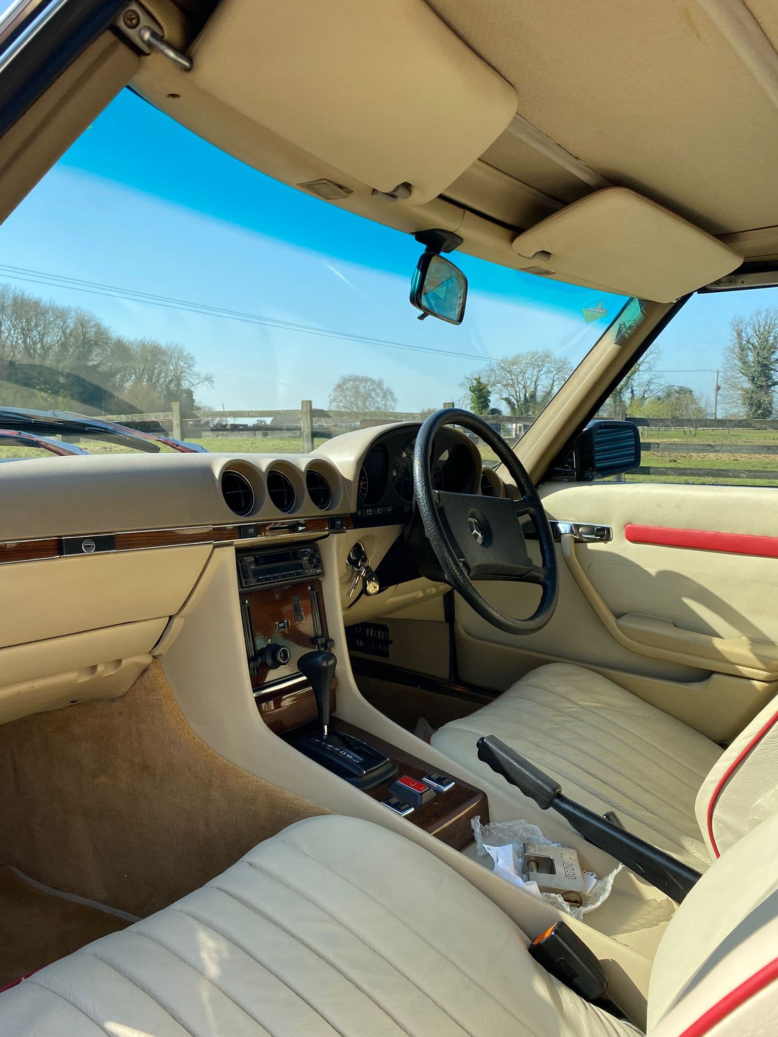 Mercedes SL 350 1979 - Image 9