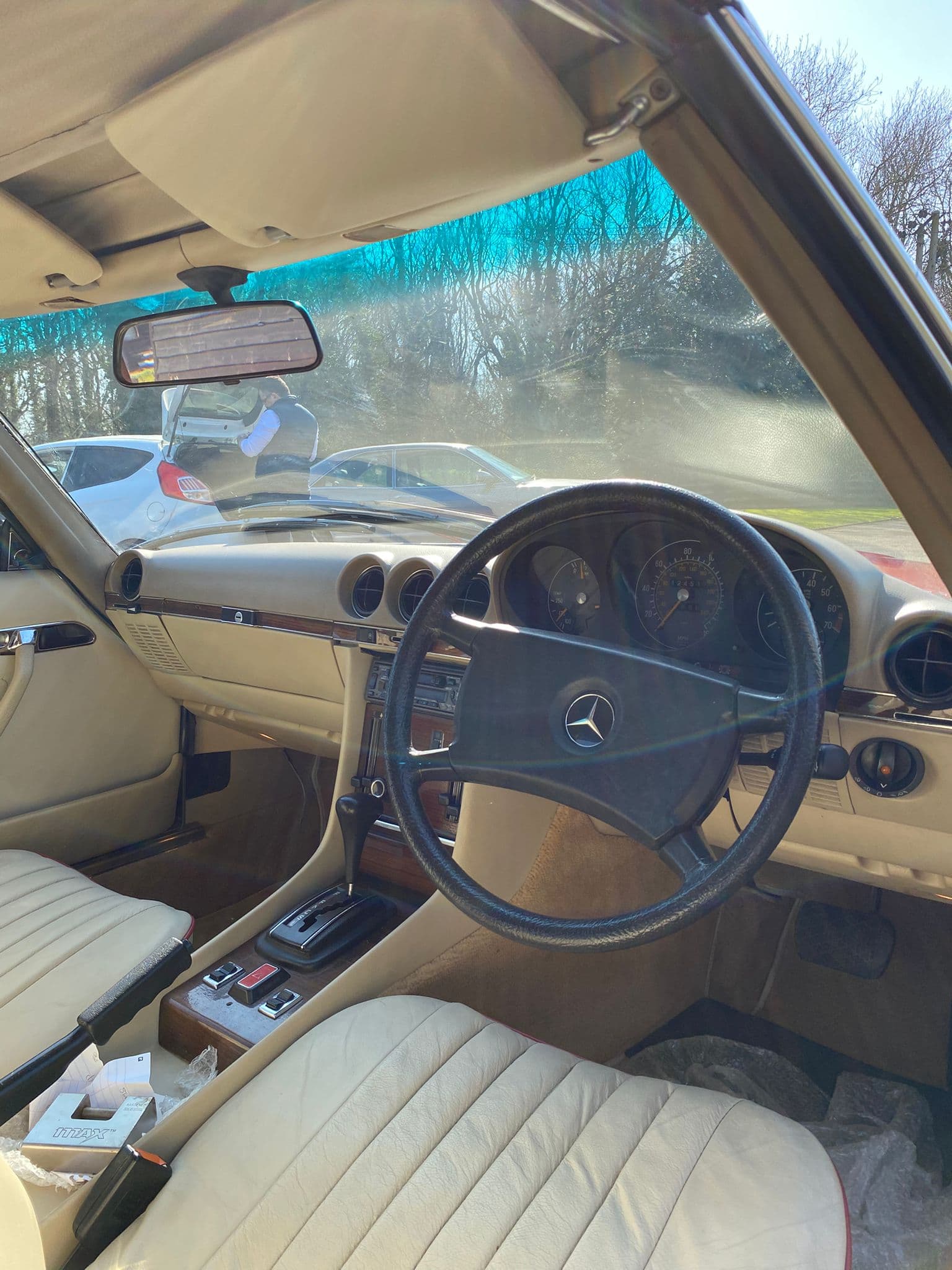 Mercedes SL 350 1979 - Image 12