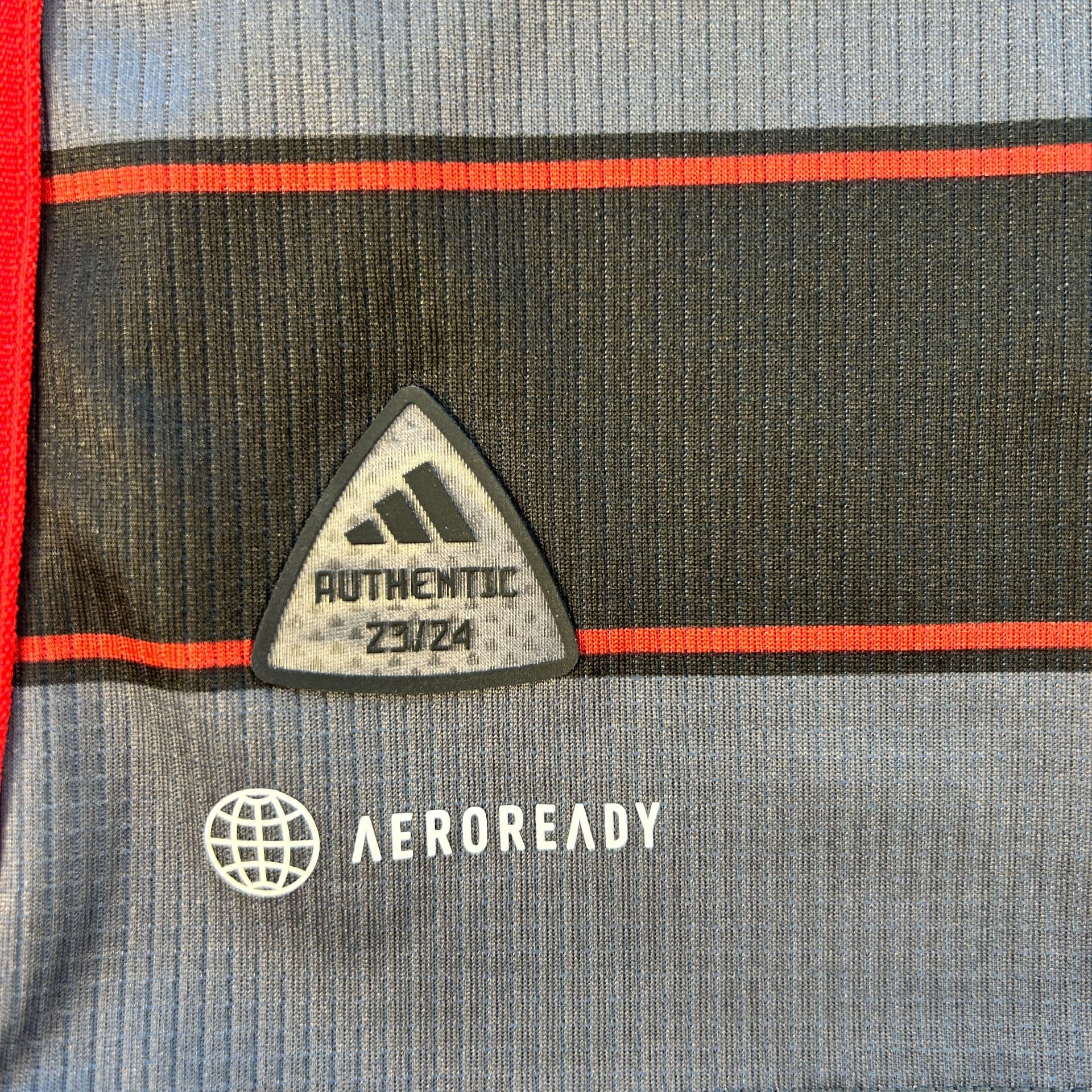 Toronto FC 2023/2024 Match Issued Home Shirt - Image 7